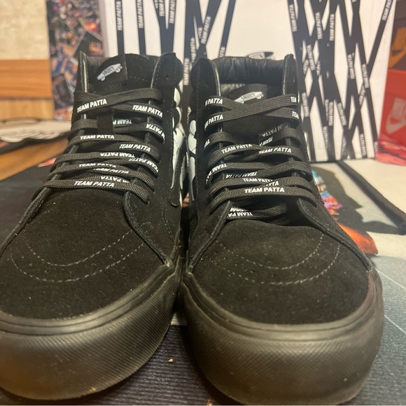 Van Patta Mean Eyed Cat - Picture 8 of 8